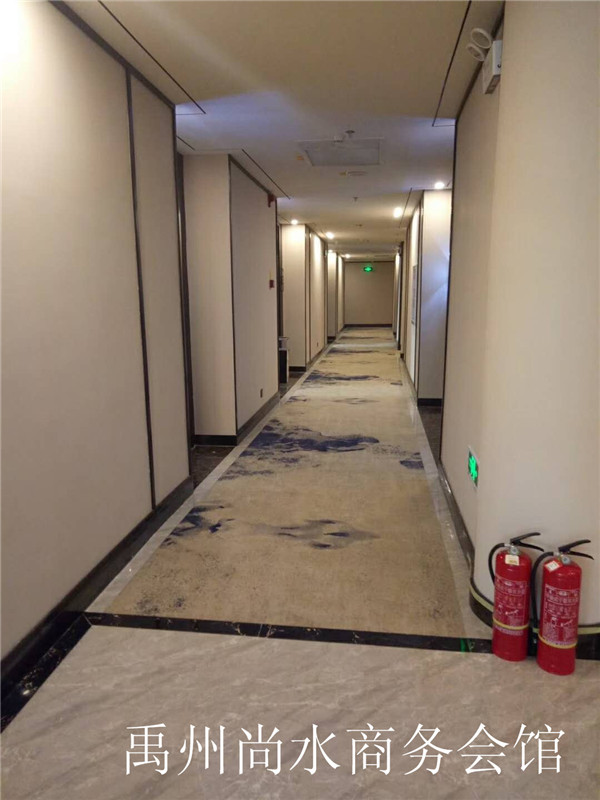 禹州尚水商務會館走廊.jpg
